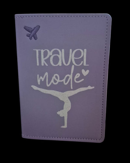 Porta Passaporto Personalizzato "Travel Mode" modello 1