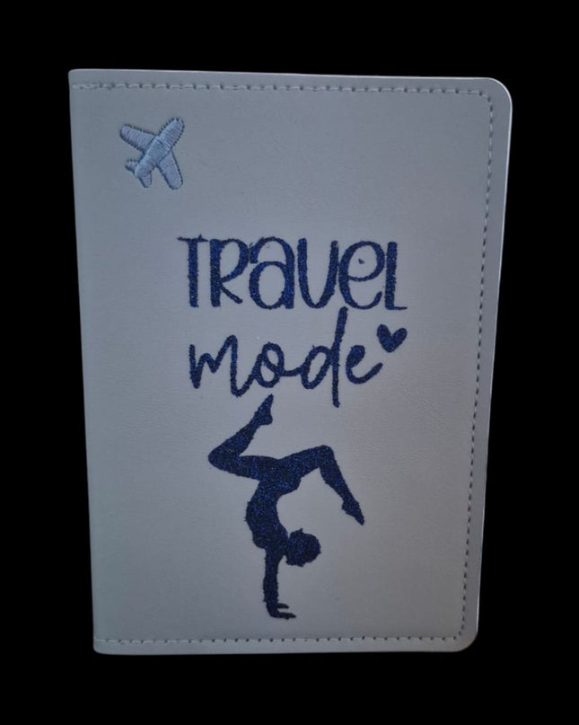 Porta Passaporto Personalizzato "Travel Mode" modello 2