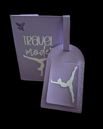 Porta Passaporto Personalizzato "Travel Mode" modello 1