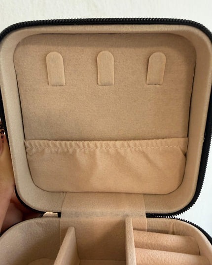 Portagioie Personalizzato – Iniziale & Nome