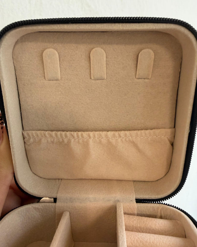 Portagioie Personalizzato – Iniziale & Nome